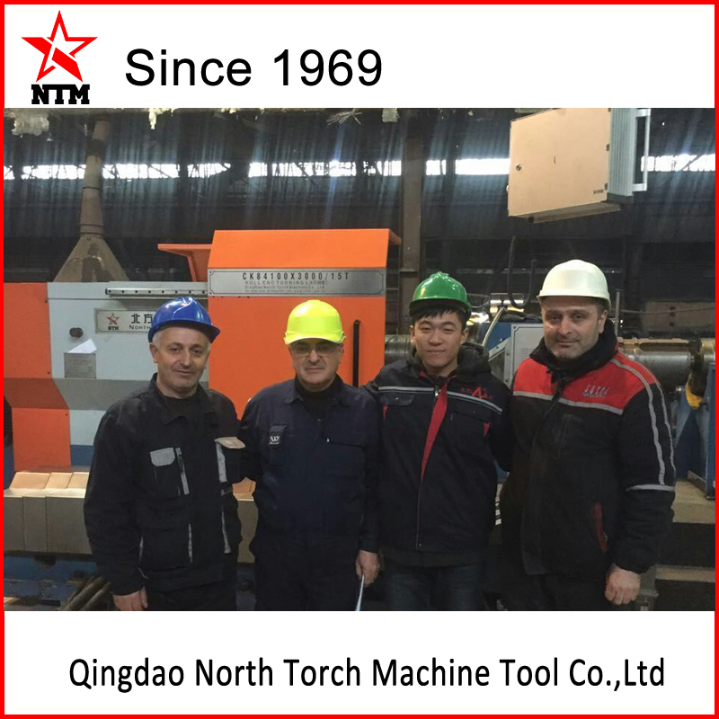 東歐客戶采購(gòu)我司CK84100*3000 數(shù)控軋輥車(chē)床